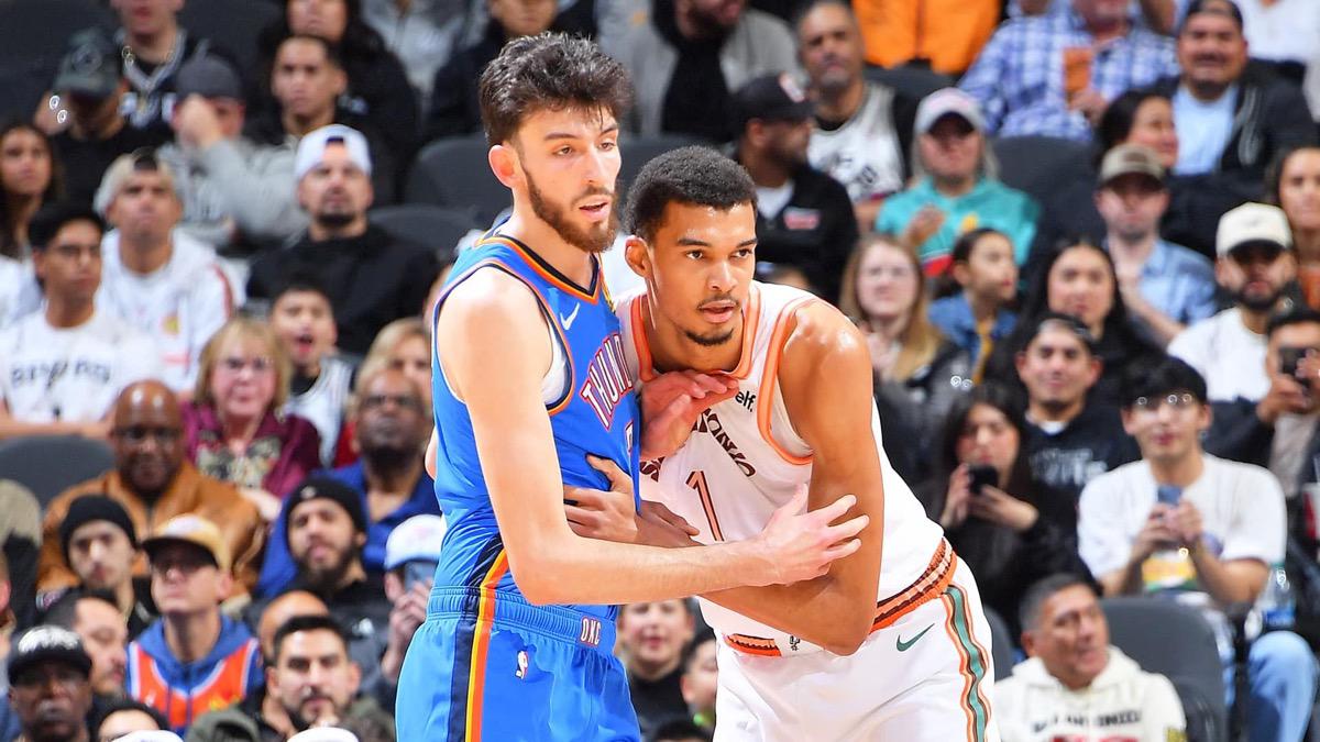 文班亚马vs霍姆格伦:新时代长人之争谁更强