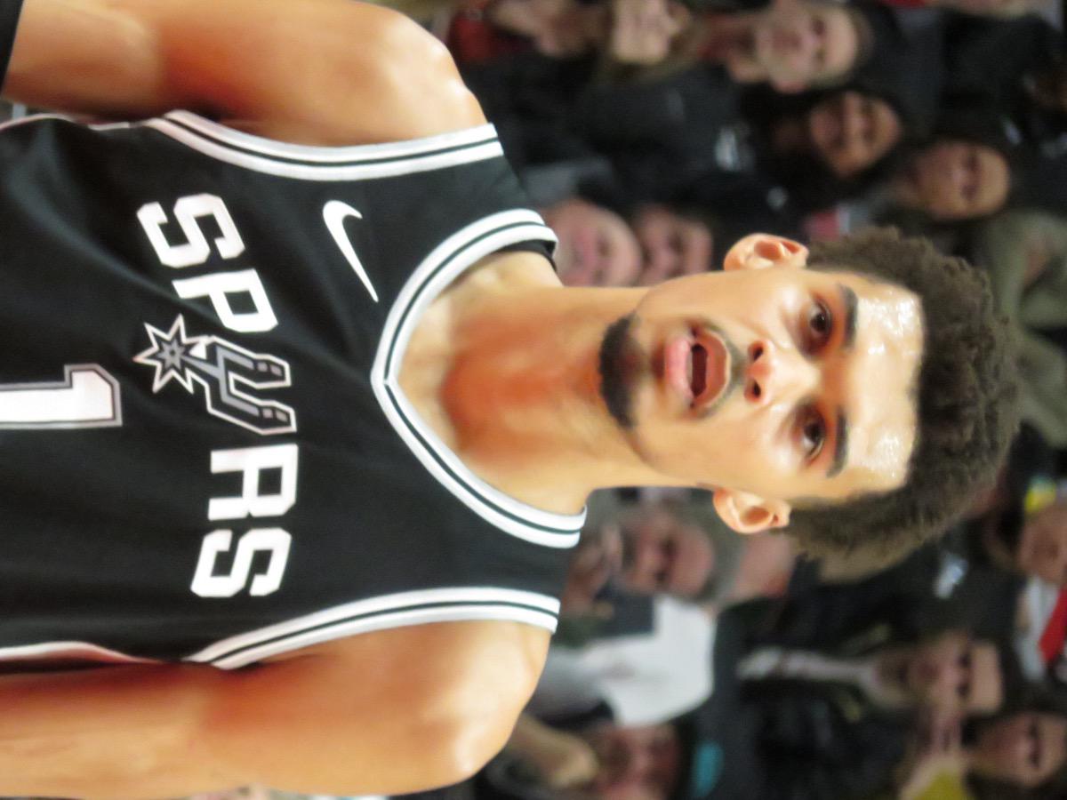 「不要有争议」——文班亚马亲口宣告MVP主权，4000分600盖帽成史诗印记